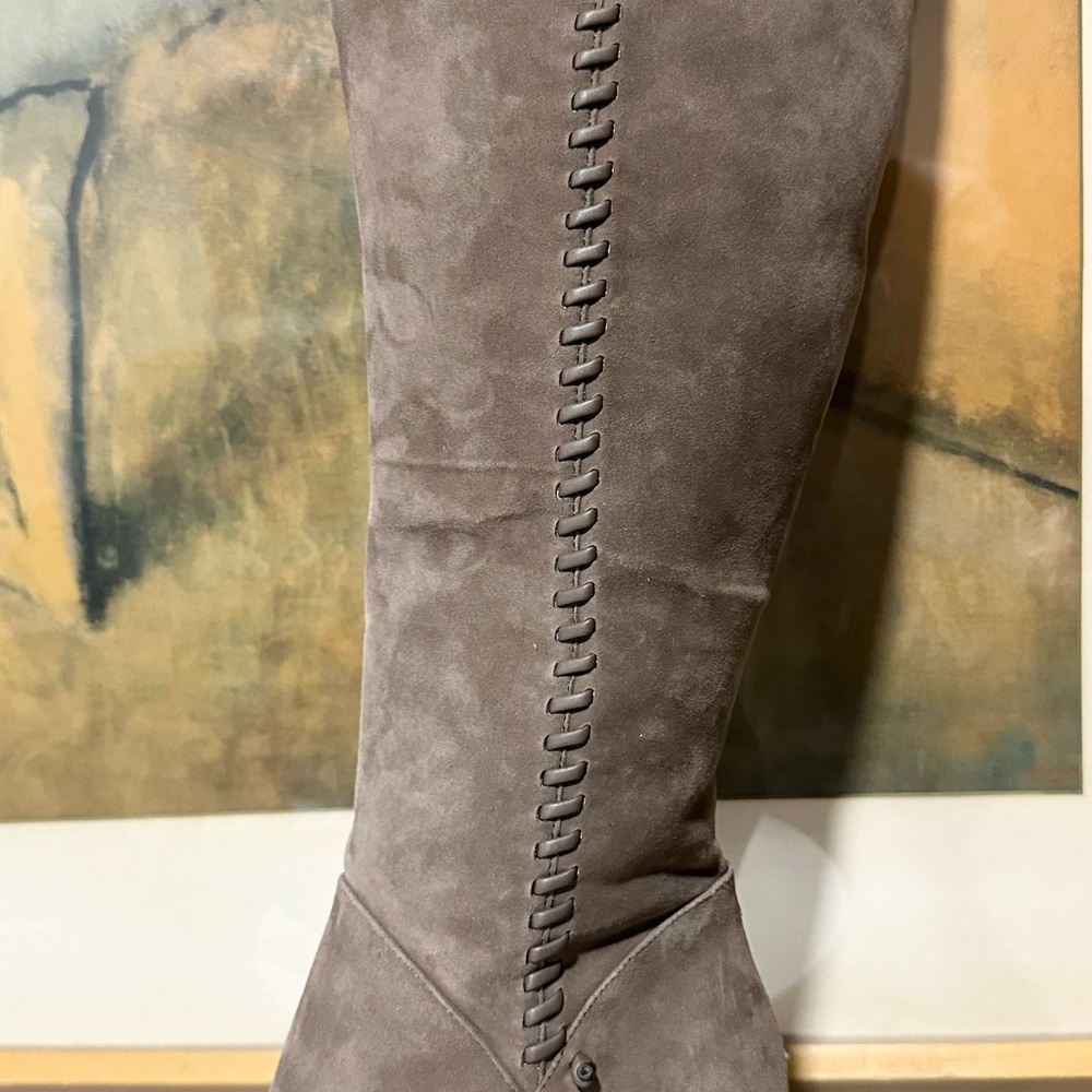 🌸VINCE CAMUTO🌸 Seselti Over The Knee Boot Size: 8.5 - Picture 11 of 15